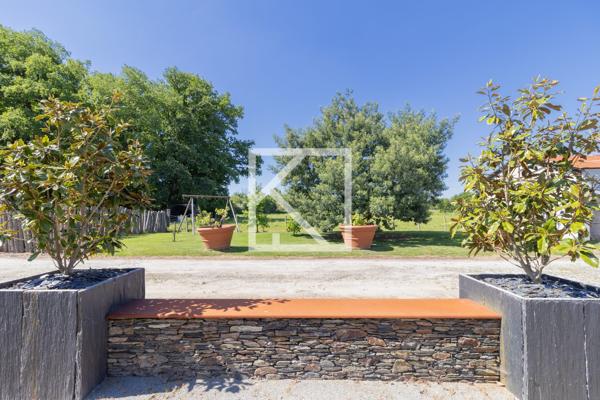 ANCIENNE GRANGE RÉNOVÉE EN CAMPAGNE AVEC DÉPENDANCE