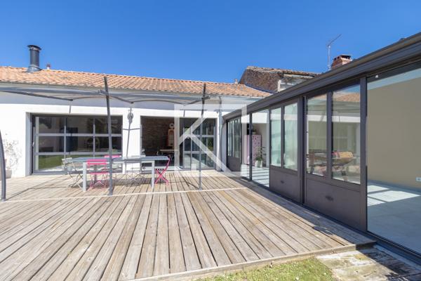 ANCIENNE GRANGE RÉNOVÉE EN CAMPAGNE AVEC DÉPENDANCE