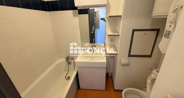 Location Studio 29.29 m² - Villeurbanne 69100