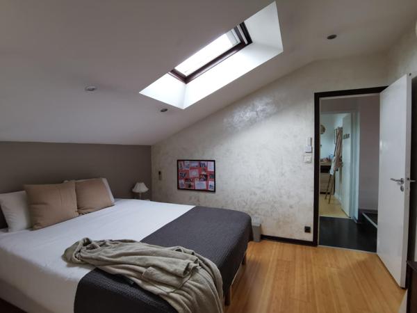 maison contemporaine 190 m² hab. ANGERS CHATENAY-7 SONNETTES