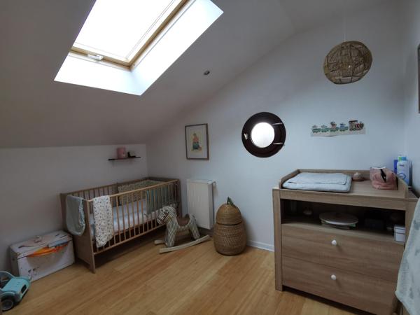 maison contemporaine 190 m² hab. ANGERS CHATENAY-7 SONNETTES