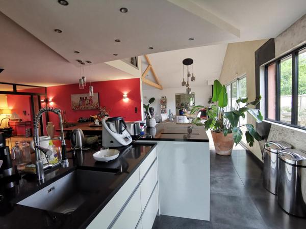 maison contemporaine 190 m² hab. ANGERS CHATENAY-7 SONNETTES