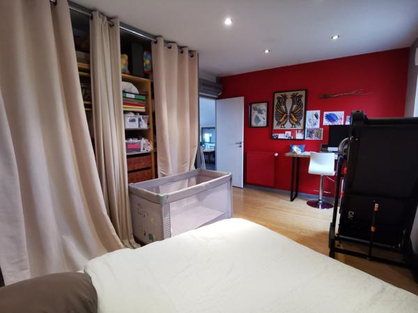 maison contemporaine 190 m² hab. ANGERS CHATENAY-7 SONNETTES