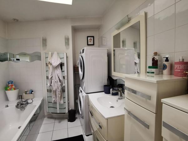 maison contemporaine 190 m² hab. ANGERS CHATENAY-7 SONNETTES
