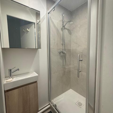Appartement à louer 750 € CC Marseille 2 p 32 m² DPE D