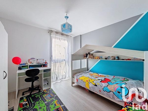 Appartement 3 pièces de 60 m² à Montlhéry (91310)