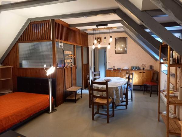 Maison à vendre à Saint-Jacques-des-Blats dans le Cantal (15800), ref : MG/2348