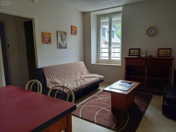 Maison à vendre à Saint-Jacques-des-Blats dans le Cantal (15800), ref : MG/2348