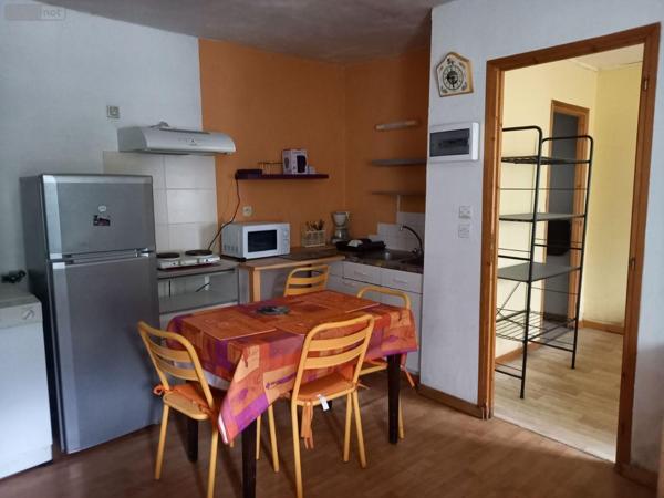 Maison à vendre à Saint-Jacques-des-Blats dans le Cantal (15800), ref : MG/2348