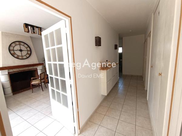 Maison à LA ROCHE-SUR-YON, 85000 - 5 pièces 113m²