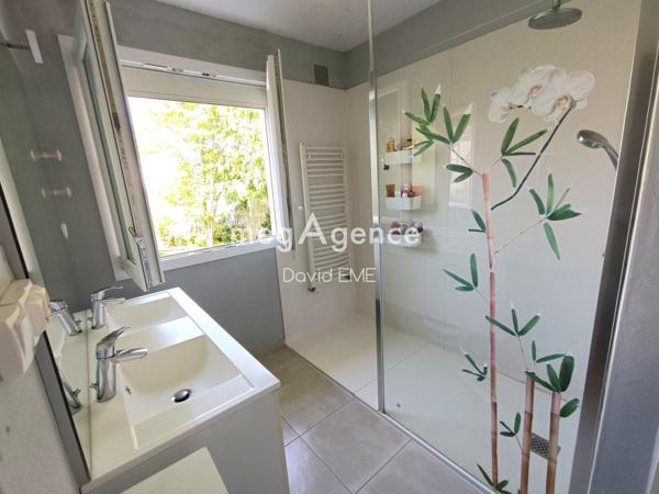 Maison à LA ROCHE-SUR-YON, 85000 - 5 pièces 113m²