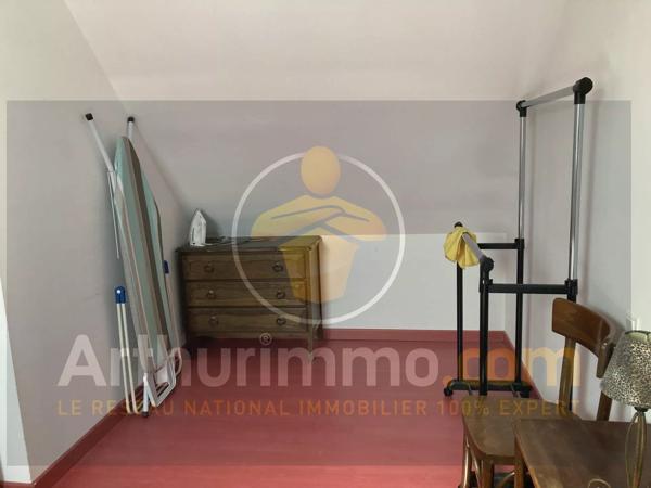 Location                                                      Maison
                        
                     4 pièces                      80 m2                     à Josselin