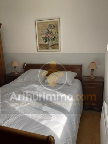 Location                                                      Maison
                        
                     4 pièces                      80 m2                     à Josselin