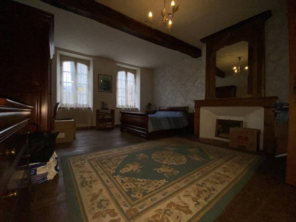 Maison à vendre 10 pièces de 198 m²