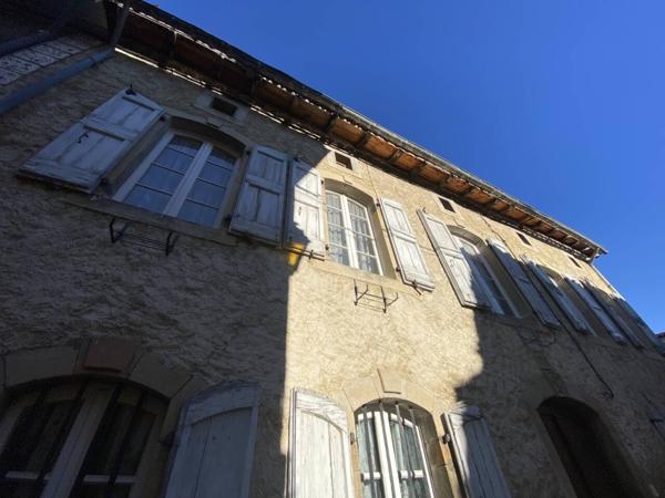 Maison à vendre 10 pièces de 198 m²