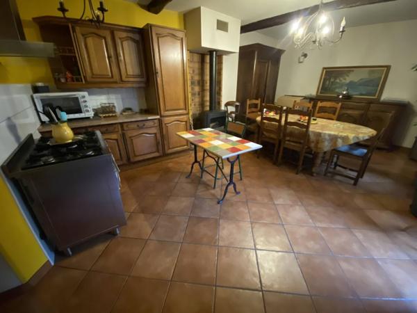 Maison à vendre 10 pièces de 198 m²