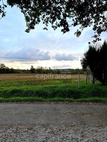 Charmante maison avec petit jardin entièrement restaurée à vendre près de Lectoure 6 pièces