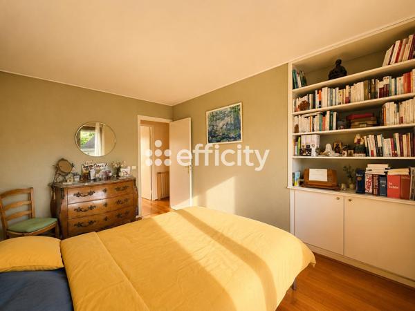 Maison
         4 pièces
        - 76 m² Exclusivité 450 000 € *