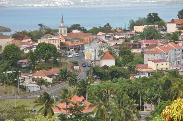 Location local commercial près de Les Trois-Îlets - 70 m² - 2 500 € / mois