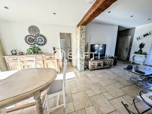 Belle maison 3 chambres et bureau beau jardin