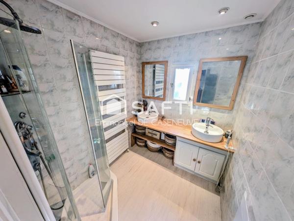 Belle maison 3 chambres et bureau beau jardin