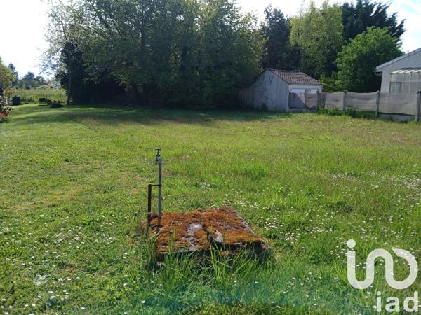Land for sale 812 m² Boiscommun