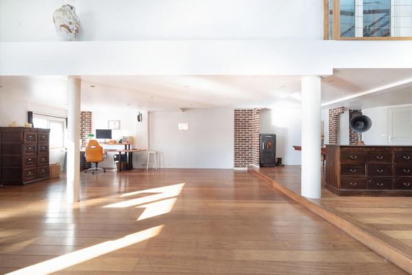 Loft dans un ancien cinéma à Créteil Village