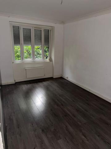 Immeuble à SAINT-ETIENNE, 42000 - 263m²