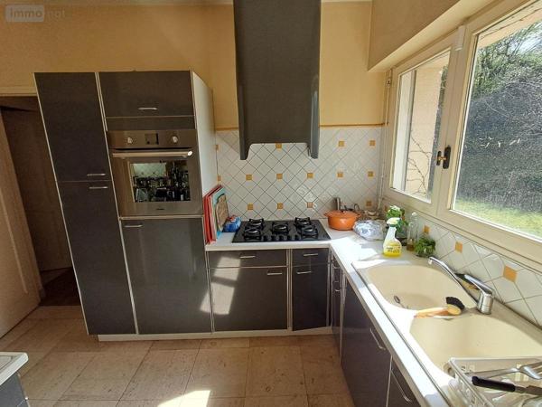 Maison à vendre à Saint-Saturnin dans la Sarthe (72650), ref : 72033-429