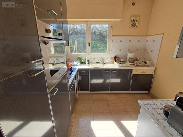 Maison à vendre à Saint-Saturnin dans la Sarthe (72650), ref : 72033-429