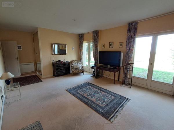 Maison à vendre à Saint-Saturnin dans la Sarthe (72650), ref : 72033-429