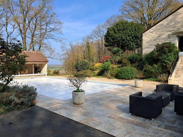 Maison à vendre à Saint-Saturnin dans la Sarthe (72650), ref : 72033-429