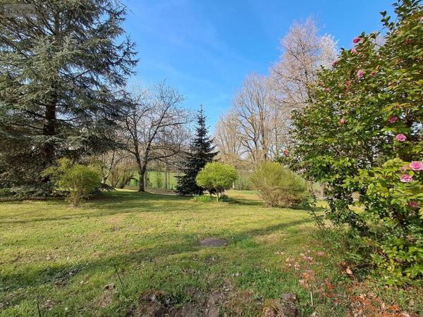 Maison à vendre à Saint-Saturnin dans la Sarthe (72650), ref : 72033-429