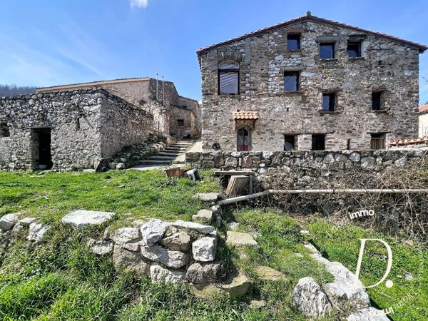 Domaine d’exception – Mas 207 m² avec 104 hectares – Amélie-les-Bains