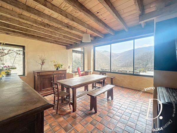 Domaine d’exception – Mas 207 m² avec 104 hectares – Amélie-les-Bains