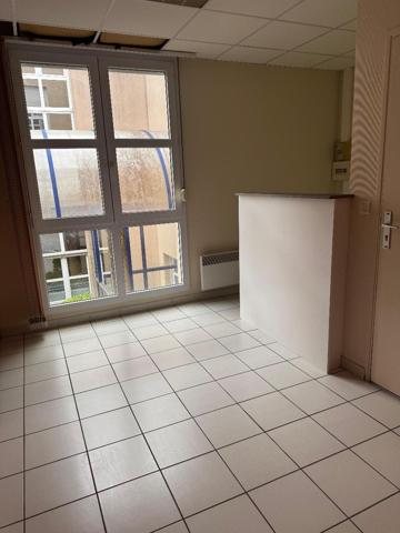 Local Professionnel à louer à Andrezieux boutheon