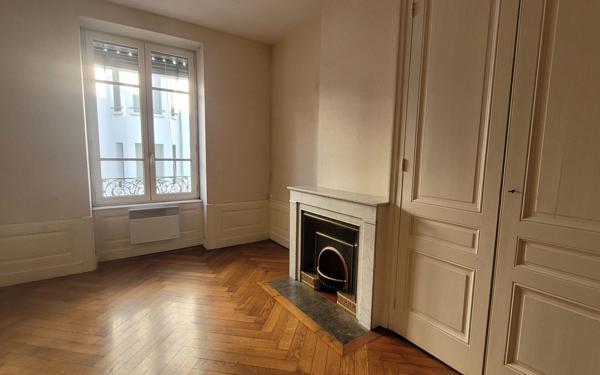 Appartement à vendre    2 pièces • 38,01 m2 Lyon 6
