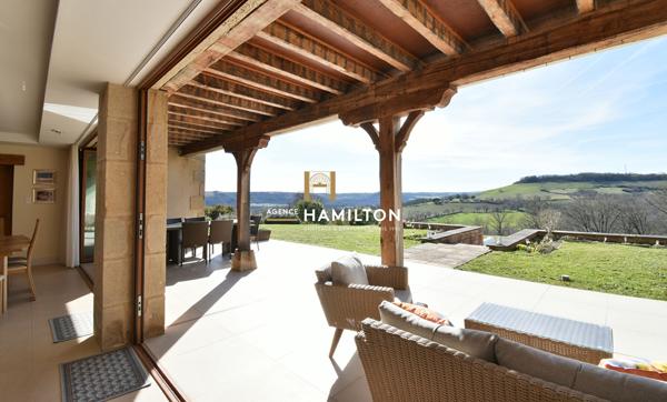 VILLA AVEC VUE SUR CORDES-SUR-CIEL - GARAGE, PISCINE ET PIGEONNIER AMENAGE Cordes sur ciel