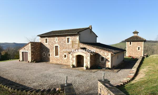 VILLA AVEC VUE SUR CORDES-SUR-CIEL - GARAGE, PISCINE ET PIGEONNIER AMENAGE Cordes sur ciel