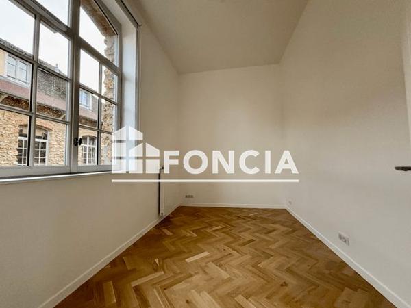 Location Appartement 4 pièces 79 m² - 3 rue Saint-Charles Versailles 78000