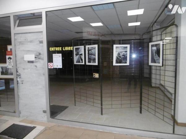 CENTRE VILLE : galerie commerciale