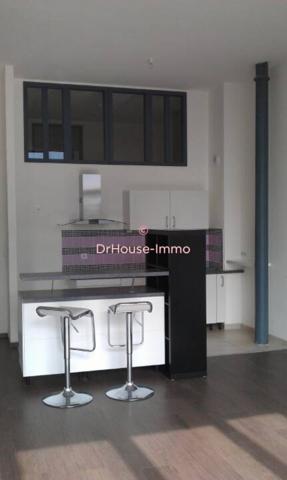 Appartement à louer 3 pièces de 82 m²