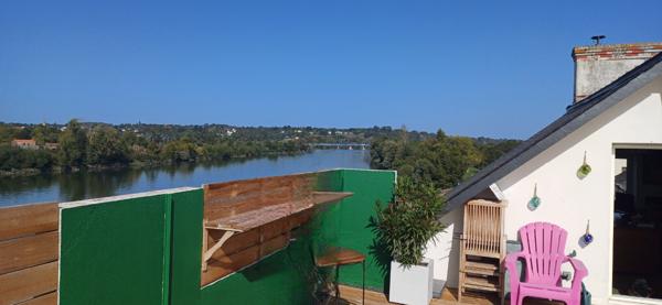 Maison bords de Loire 5 chambres 178 m² habitables et terrasse avec vue Loire