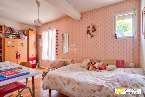 Appartement Hyper-centre 8 pièce(s) 186 m2 €1 300 000 ** - Référence 4469