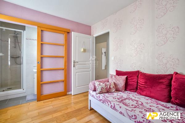 Appartement Hyper-centre 8 pièce(s) 186 m2 €1 300 000 ** - Référence 4469