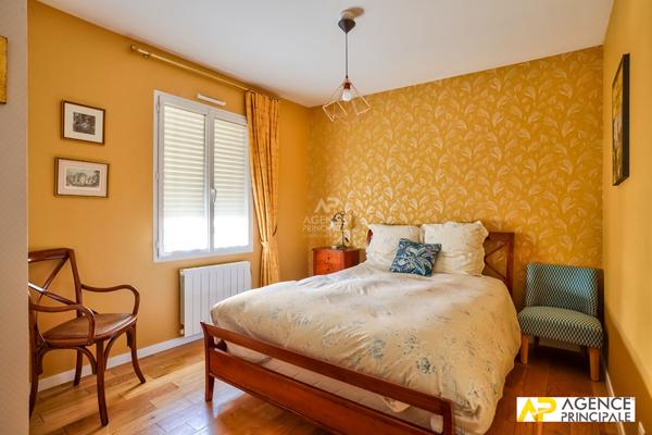 Appartement Hyper-centre 8 pièce(s) 186 m2 €1 300 000 ** - Référence 4469