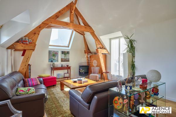 Appartement Hyper-centre 8 pièce(s) 186 m2 €1 300 000 ** - Référence 4469