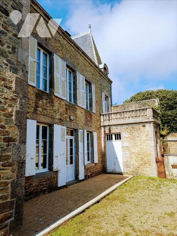 -SAINT-VAAST LA HOUGUE- PROCHE COMMODITES-