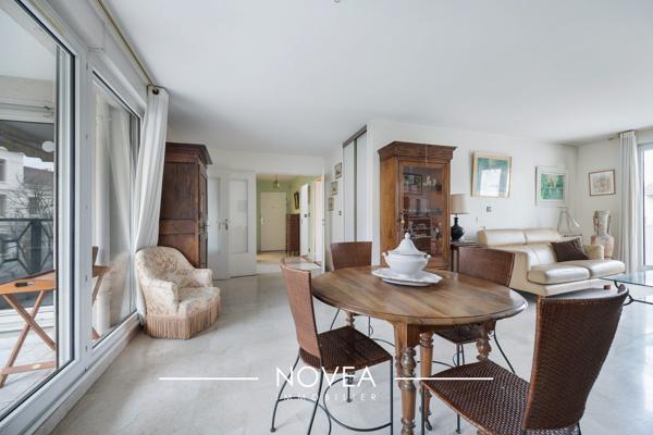 RARE : Grand T3/4 88m2 - Plateau Croix Rousse 2 balcons, ascenseur, place de parking