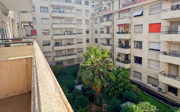 Appartement à vendre    3 pièces • 68,80 m2 Nice